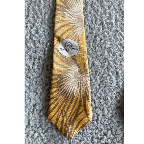 Tommy Bahama Tie Silk Hawaiian Floral Tropical Wide Yellow Gold Retro 58" x 4" - Picture 3 of 11